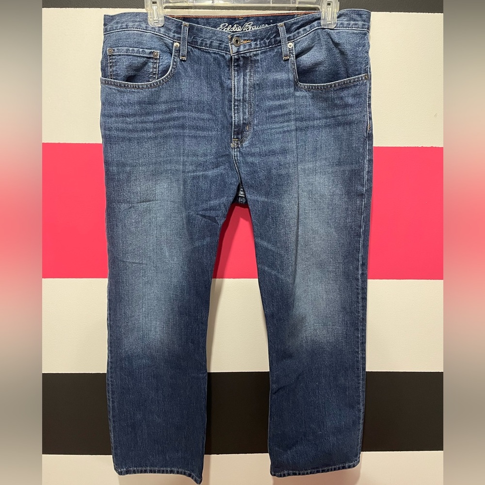 Men’s Eddie Bauer 38x30 Relaxed Fit Jeans